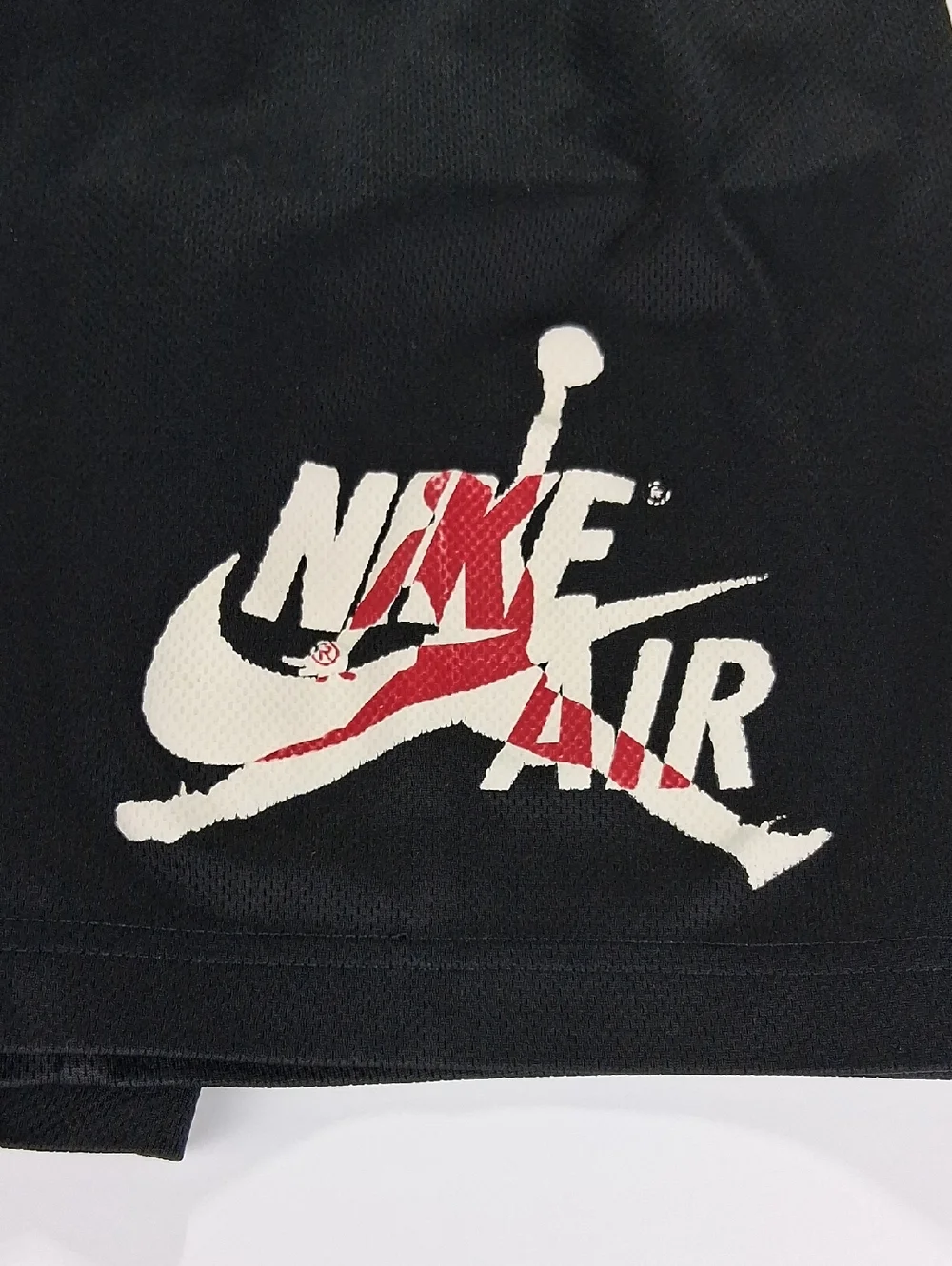 Boys Nike Air Jordan Black Athletic Shorts Size Medium with Logo, No Pockets